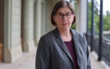 Elizabeth Throssel