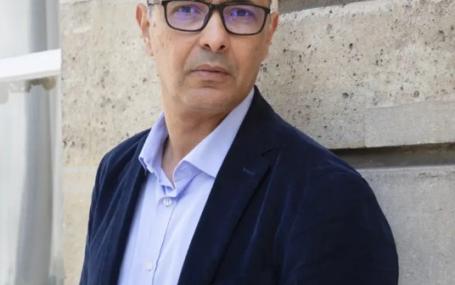 Portrait photo of Kamel Daoud