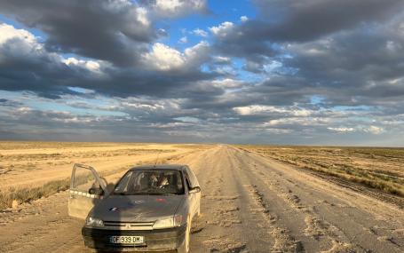 The main ‘road’ between Uzbekistan and Western Kazakhstan