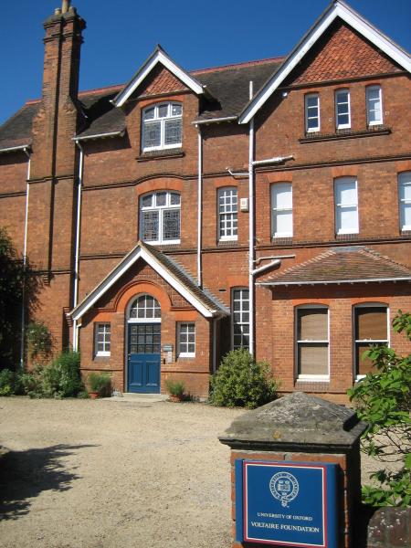 02 99 Banbury Road Front Cropped