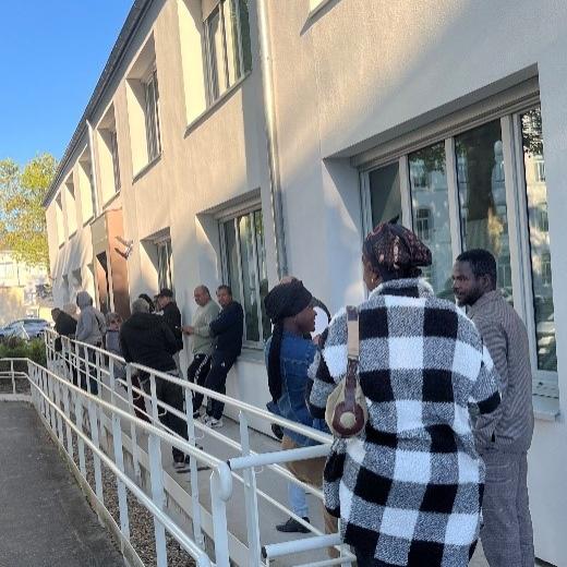 Long queue outside tax building
